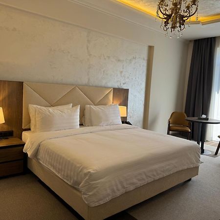 Eighty Eight Deluxe Hotel & Spa 차그카조르 외부 사진