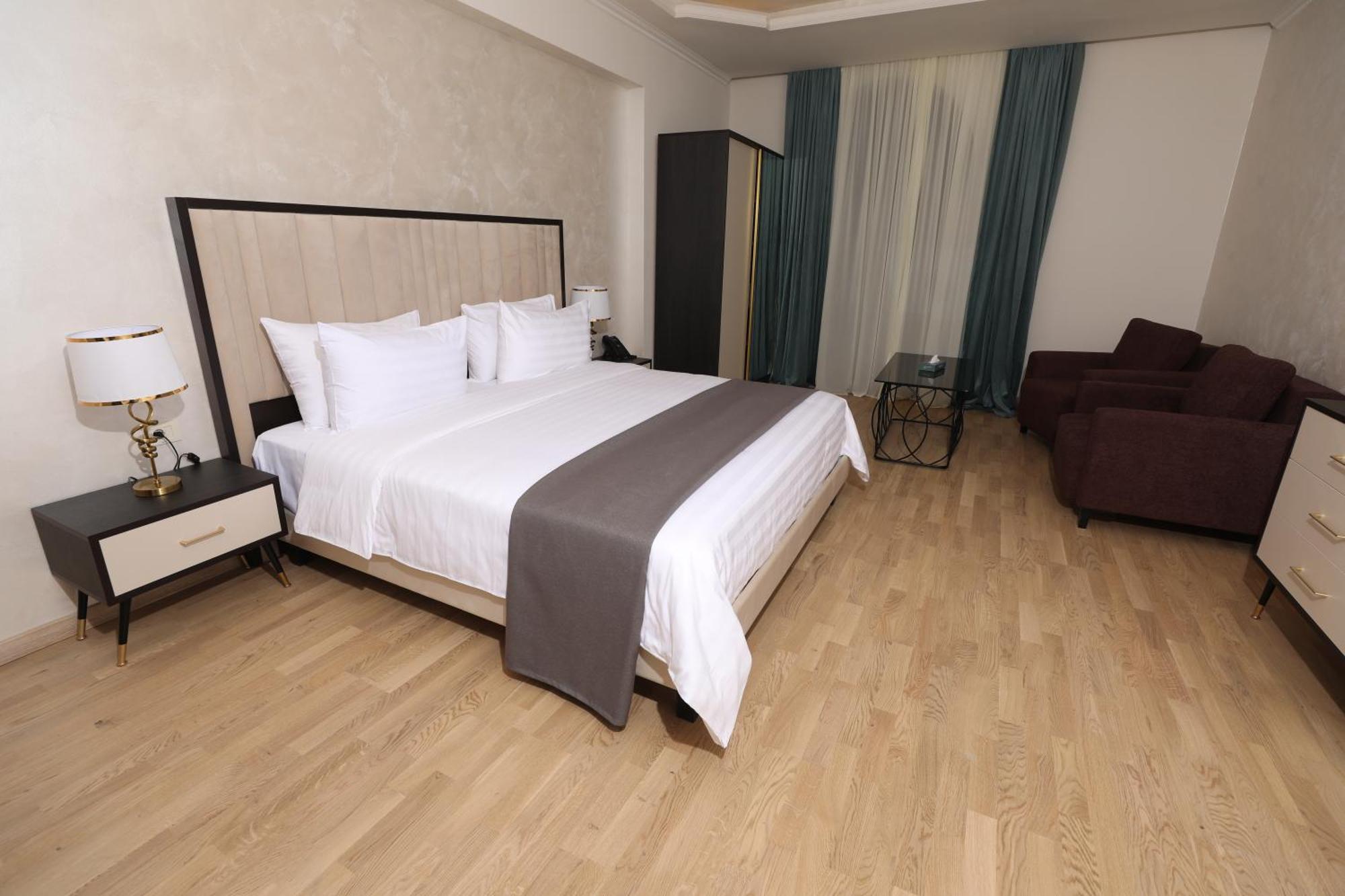 Eighty Eight Deluxe Hotel & Spa 차그카조르 외부 사진