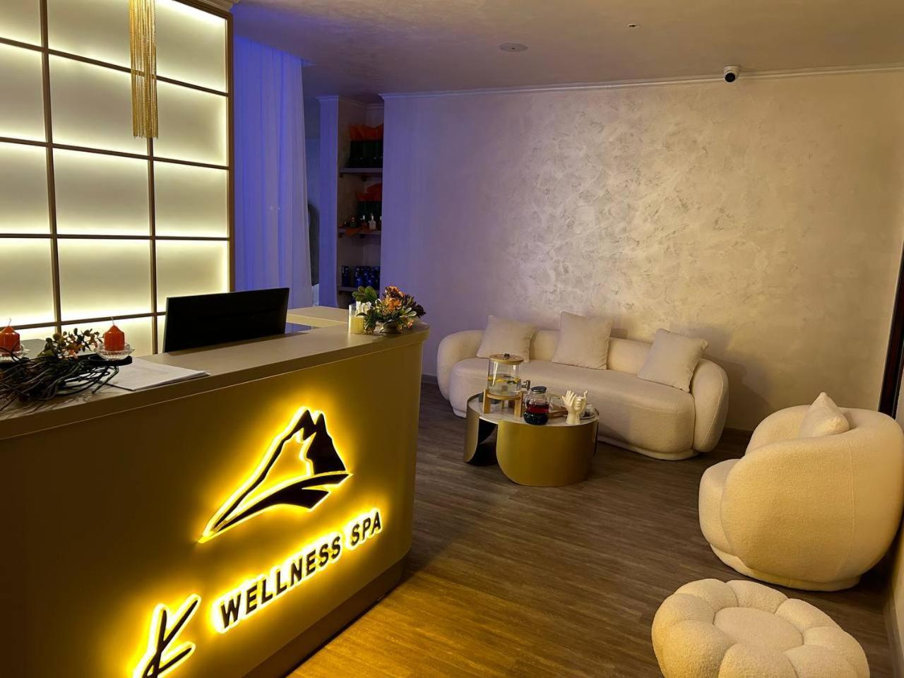 Eighty Eight Deluxe Hotel & Spa 차그카조르 외부 사진