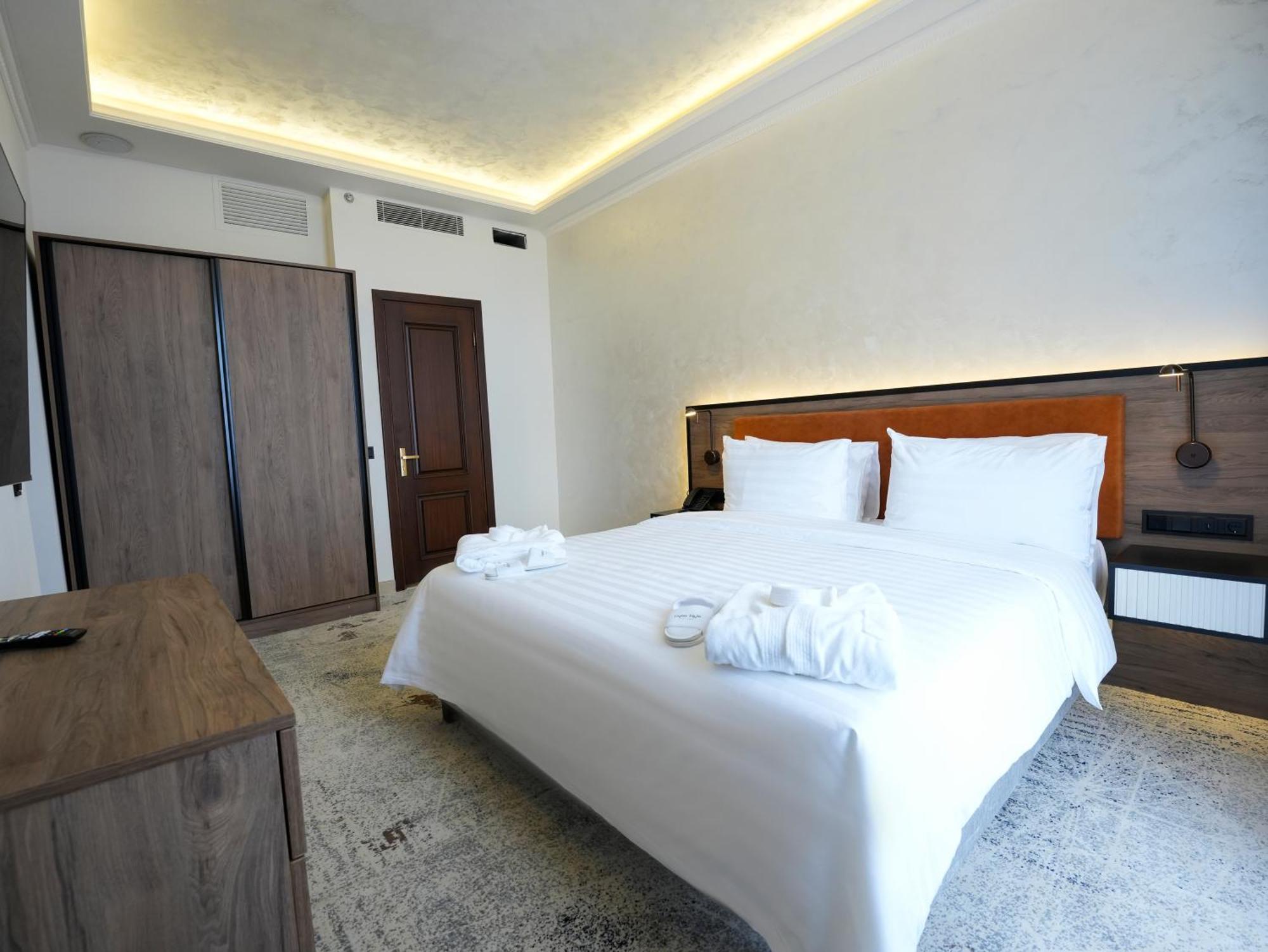 Eighty Eight Deluxe Hotel & Spa 차그카조르 외부 사진