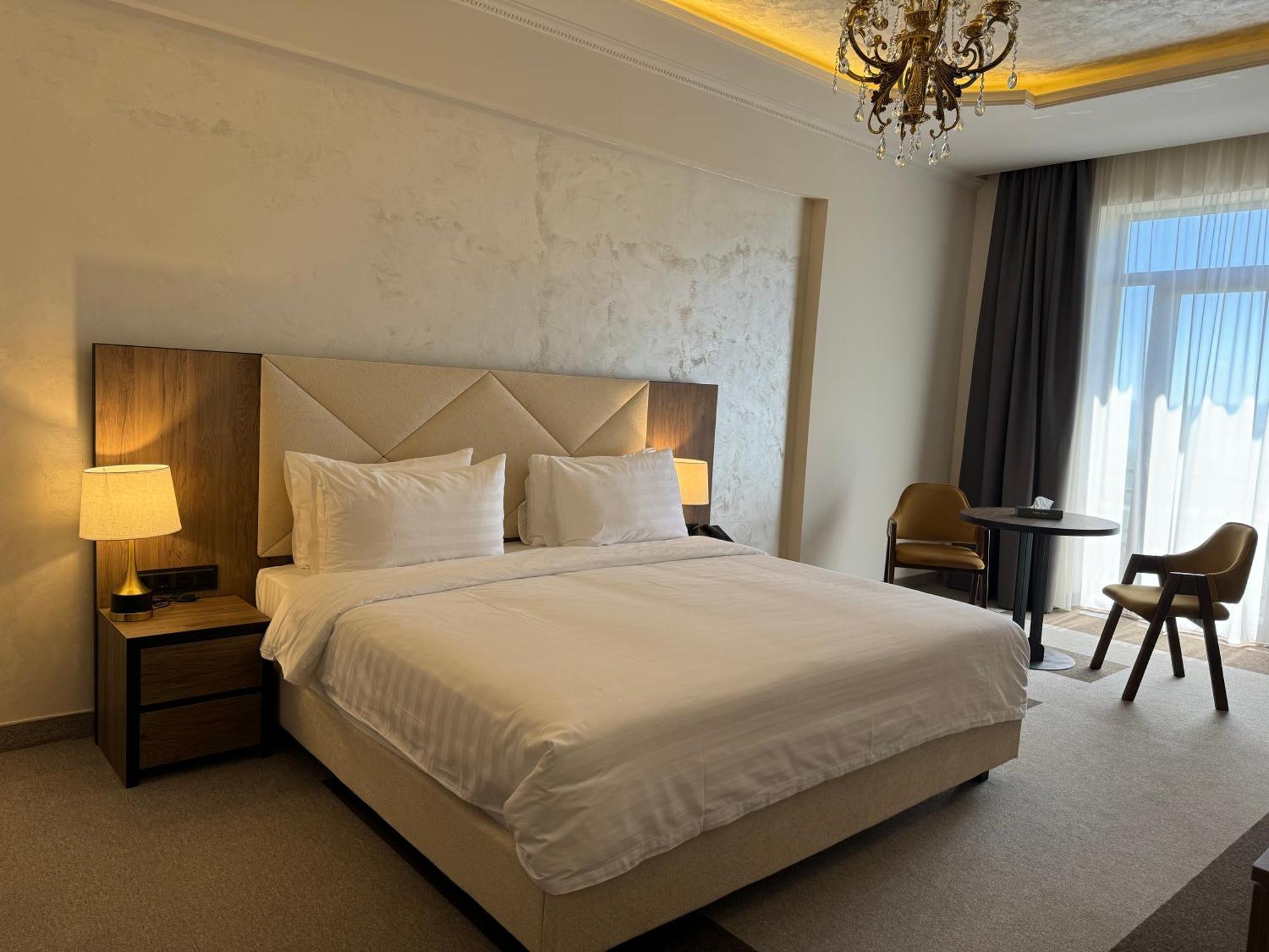 Eighty Eight Deluxe Hotel & Spa 차그카조르 외부 사진