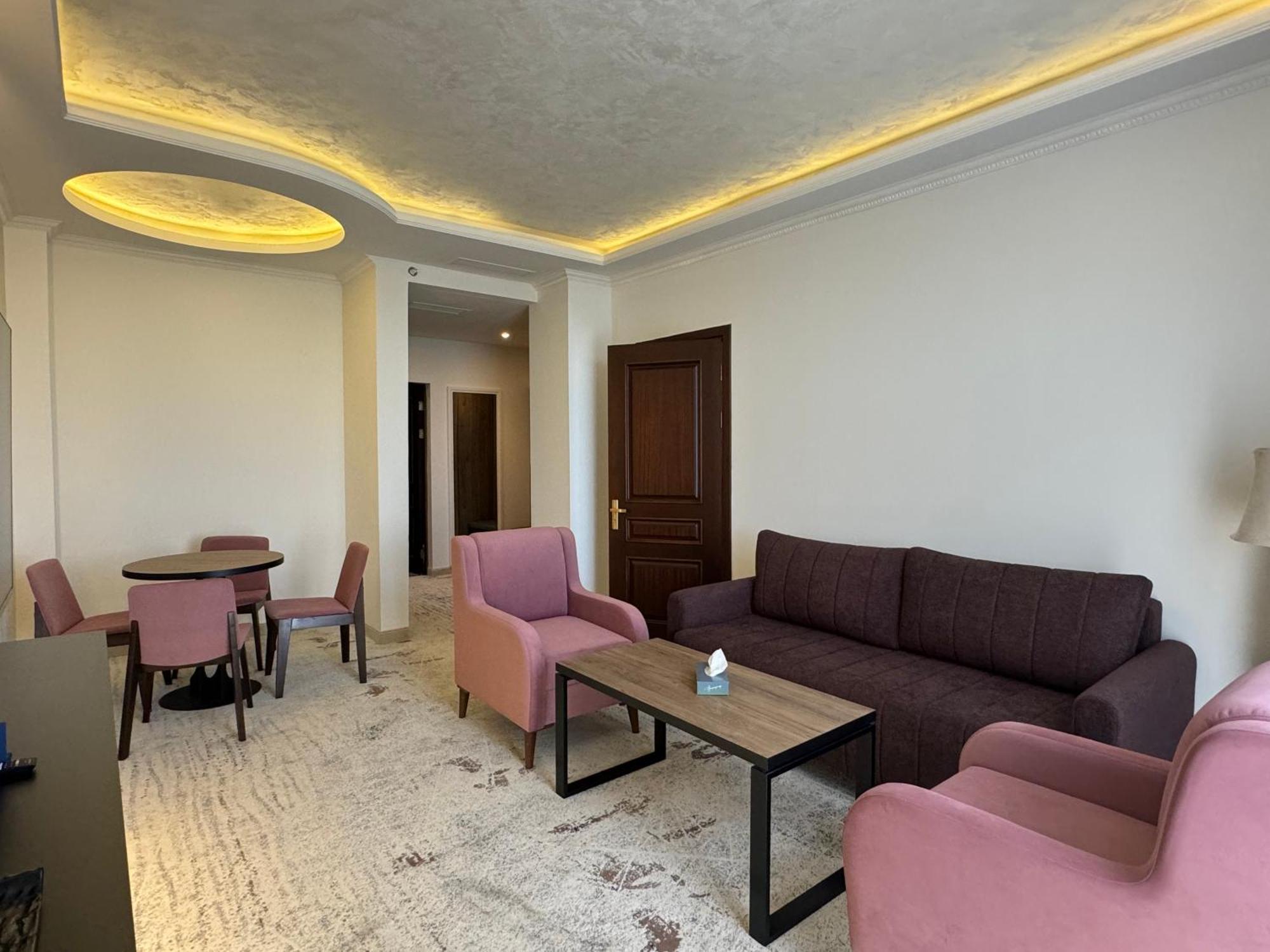 Eighty Eight Deluxe Hotel & Spa 차그카조르 외부 사진