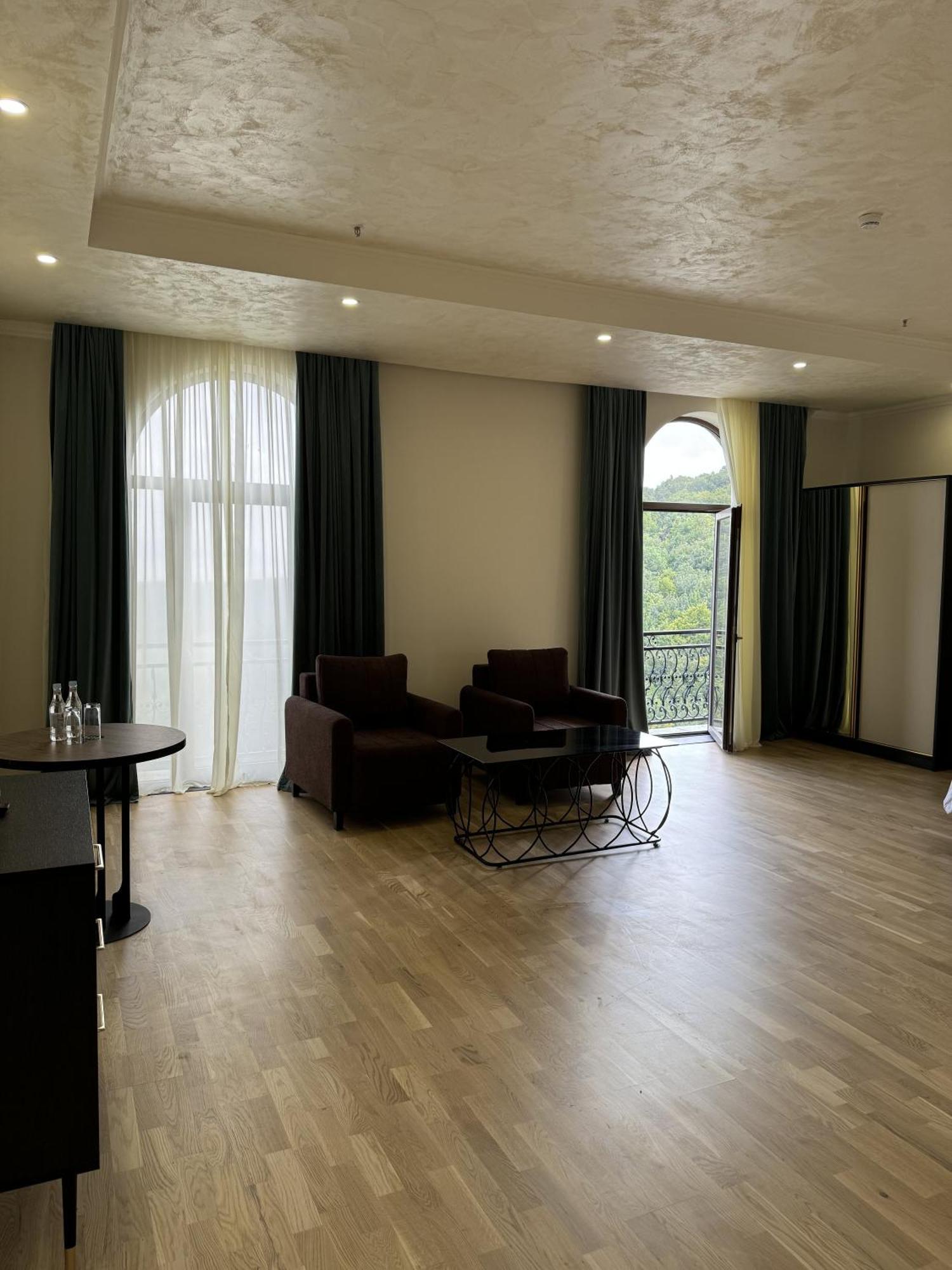 Eighty Eight Deluxe Hotel & Spa 차그카조르 외부 사진